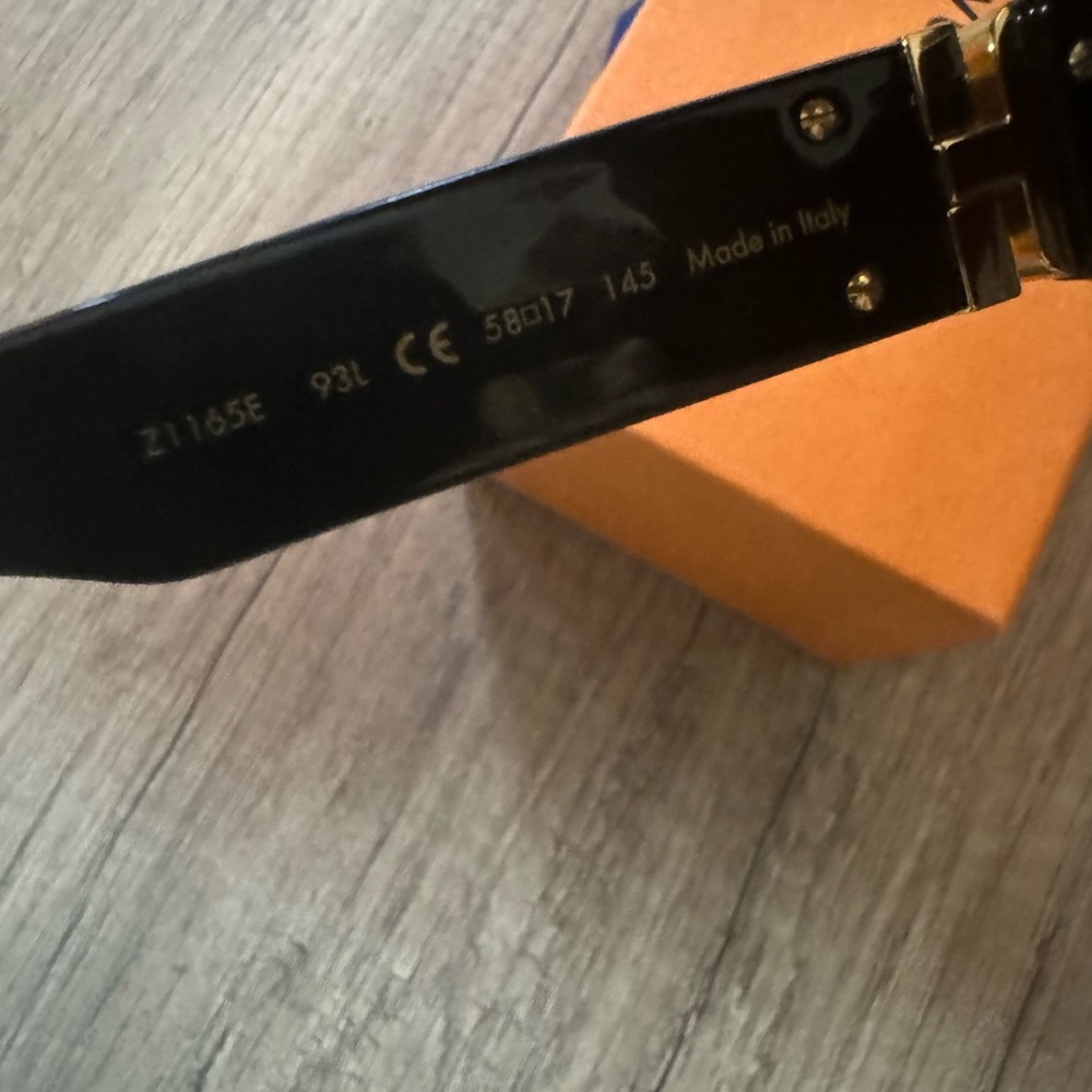 Louis Vuitton Millionaire Sunglasses. Worn once - Picture 6 of 6